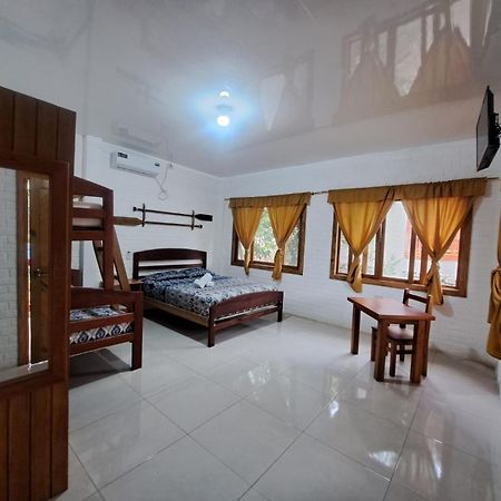 Casa Albura Hotel Puerto López Екстериор снимка